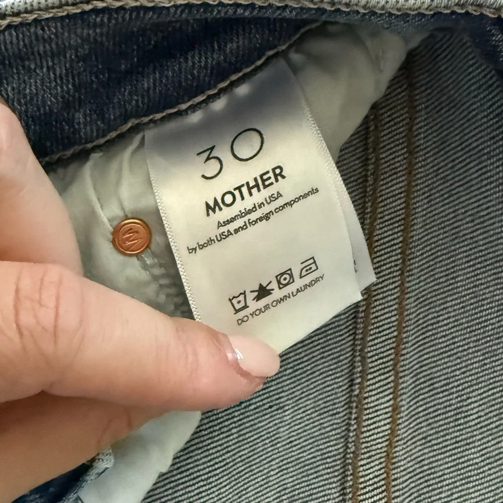 Mother Tomcat Ankle Fray Jeans - Picture 5 of 10